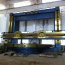 []出售一台大连镇宏双柱立式车床